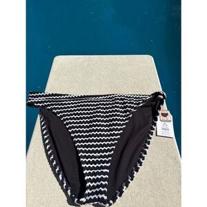 Time and Tru Black and White Mid-Rise Bikini Bottom